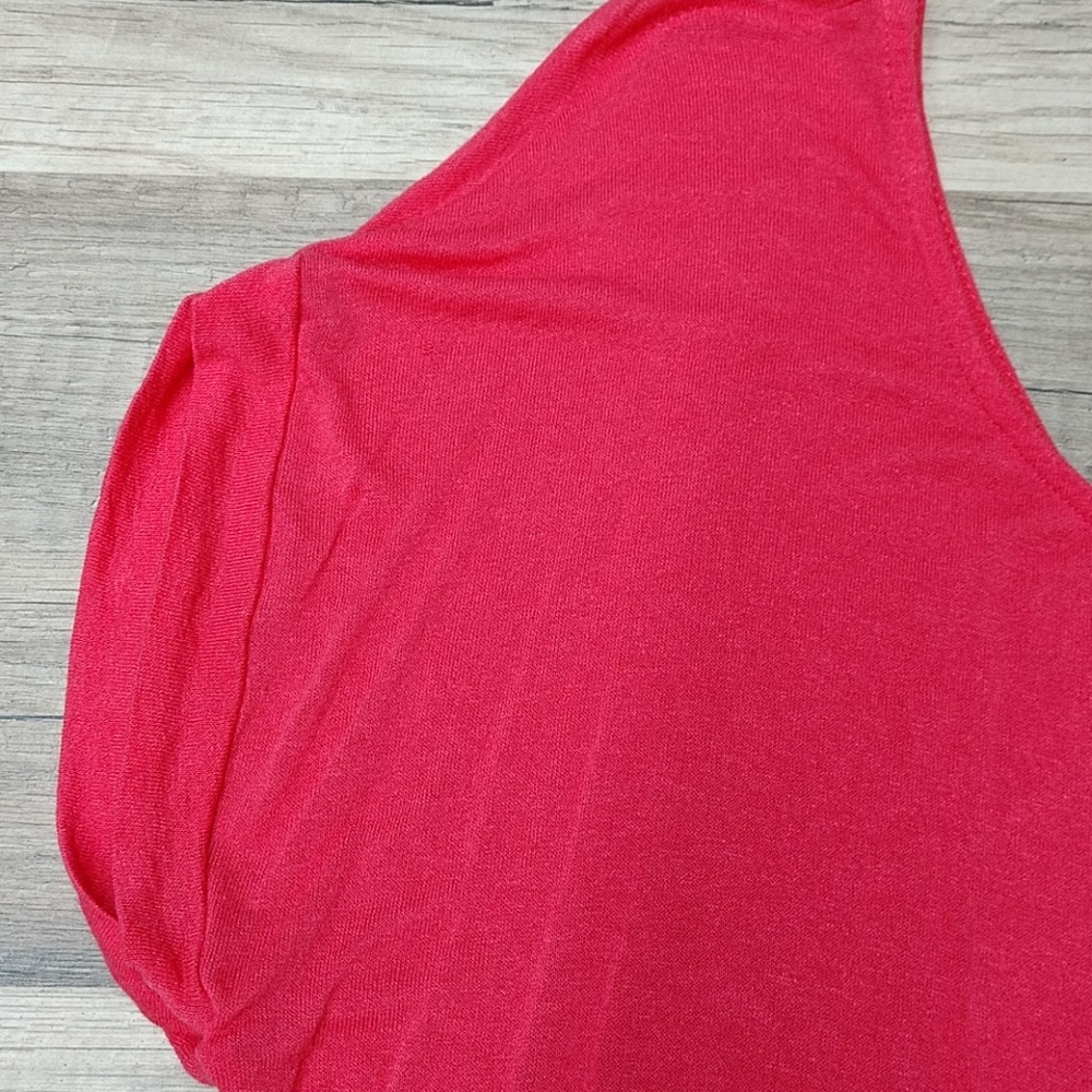 Women's Top - Picture 4 of 8